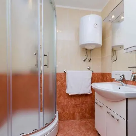 Apartment In 39058 Crikvenica