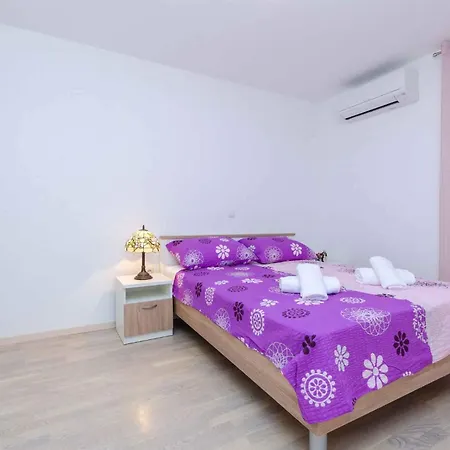 In 39058 Apartment Crikvenica
