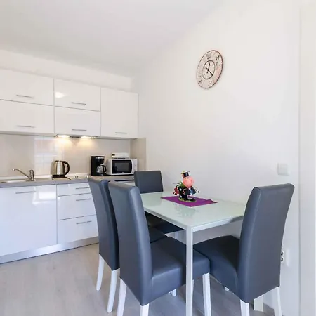 Apartment In 39058