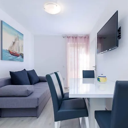 Apartment In 39058